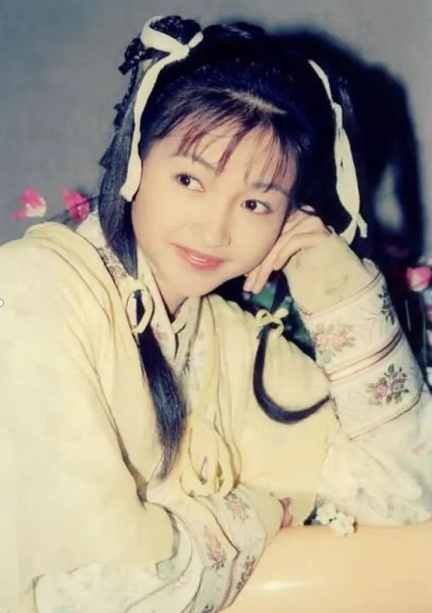 最美郭襄李绮红混血儿子曝近照,15岁高大帅气,还很有运动天赋