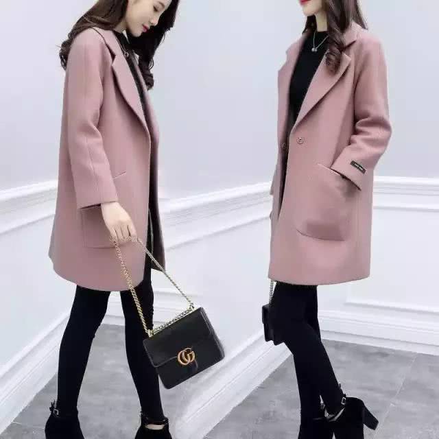 女人尽量不要高跟鞋配大衣，姐姐最近都学他们这样搭，背影都特美