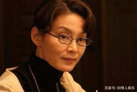 他和影后潘虹离婚,一见钟情爱上央视主持人,72岁成这样!