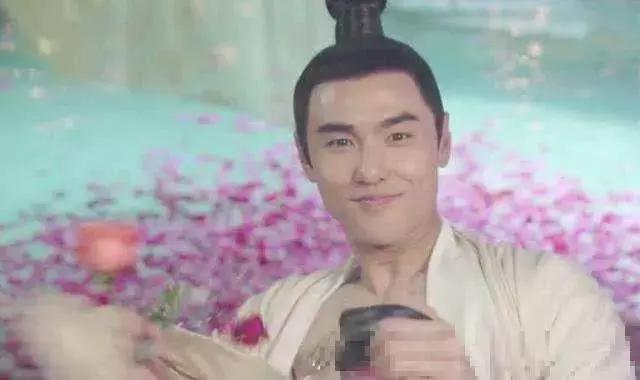 娱乐圈长得很丑却想演绝世美男的八名男星，第一名还行