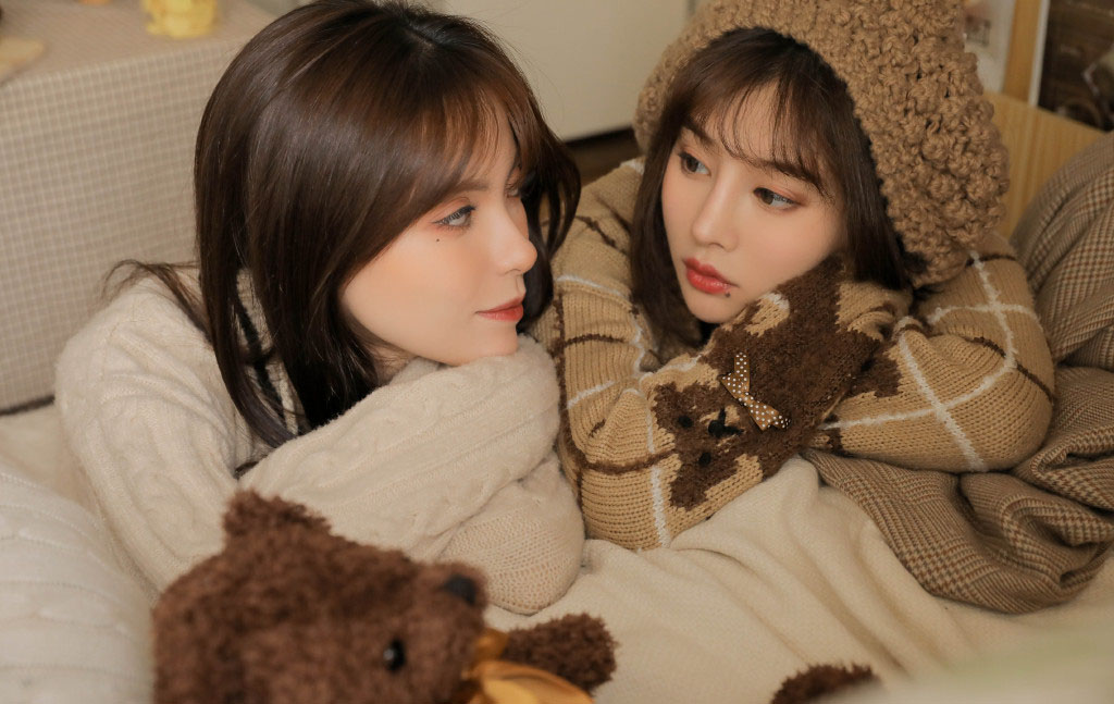 麻辣美女姐妹花双飞私房诱惑性感写真