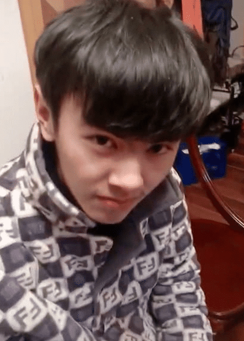 网红小哥哥的发际线火了？网友表示眼瞎了