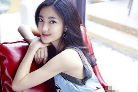 王丽坤和他同居8年,把最好的青春都给了他,他居然和别人结婚了