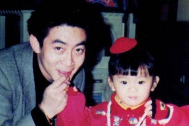 六小龄童29岁女儿为何至今未嫁?看到照片后,网友:这长相谁敢娶
