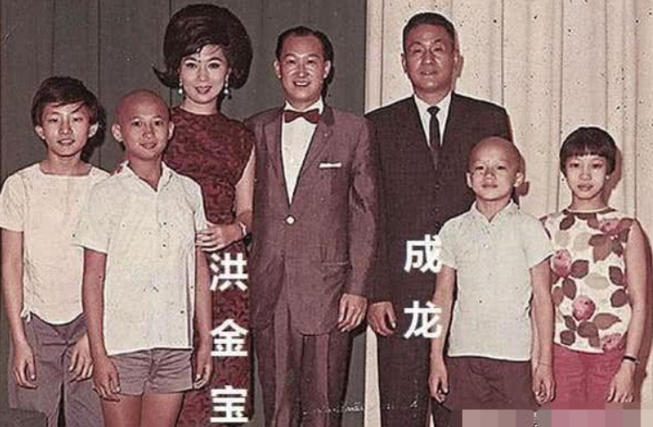 洪金宝早年英俊帅过谢霆锋,如今发胖成“河豚”,只因这一场意外