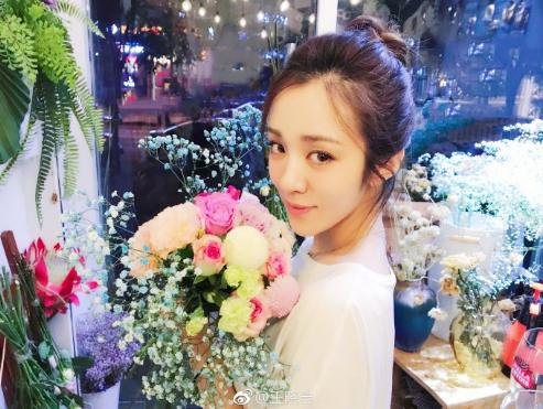 有种不安全叫王晓晨，无美颜镜头下暴露颜值身材，王小米中毒太深