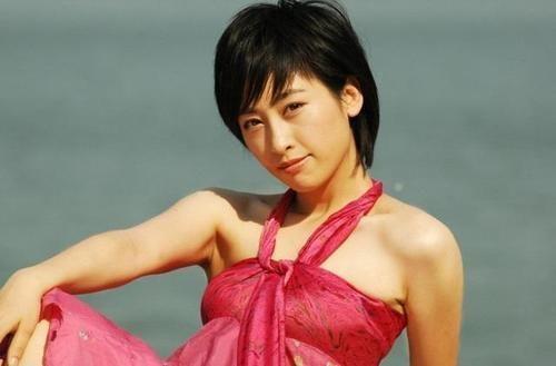 她是回族第一美女,与吴京闹绯闻,嫁大23岁丈夫婚后生活甜蜜