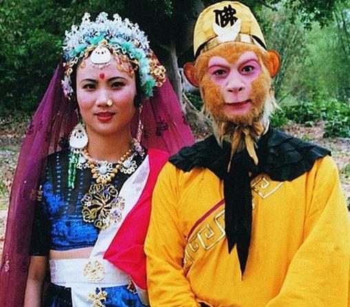 六小龄童29岁女儿为何至今未嫁?看到照片后,网友:这长相谁敢娶