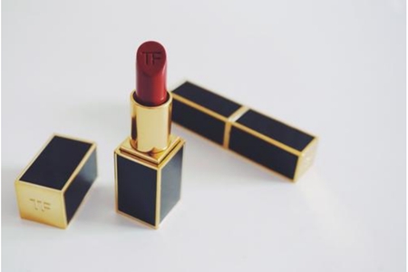 TF口红最值得入的六个色号,黑管上唇最显白的颜色