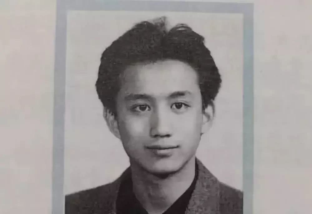 20位男星的18岁,黄磊貌若潘安却落榜,徐峥读上戏时头发还在