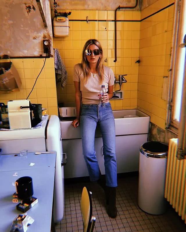 极简混搭风，时尚博主示范最适合上班族的穿衣范本