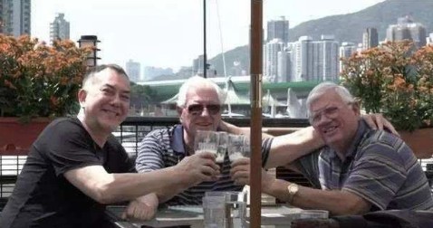 中国再无黄秋生?他改名佩里,回英国认祖归宗,网友:理解但遗憾