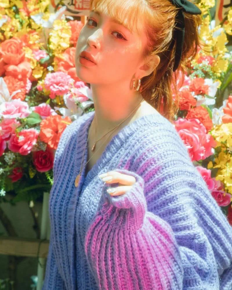 针织衫穿得不如别人好看？可能是发型的问题