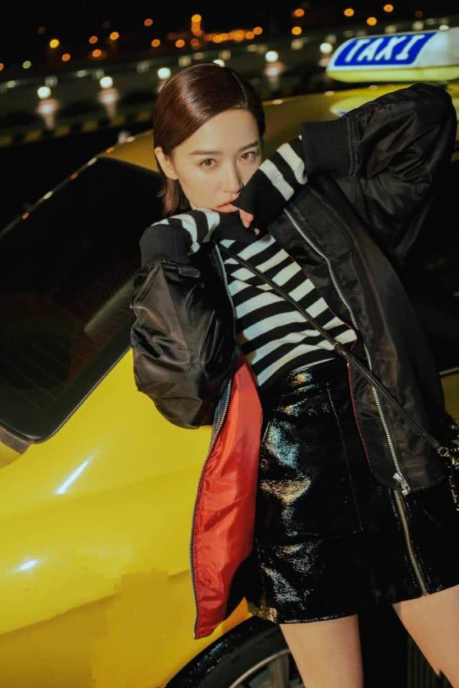 美女阚清子剪短发太高级,波波头搭配黑色外套个性十足,美呆了