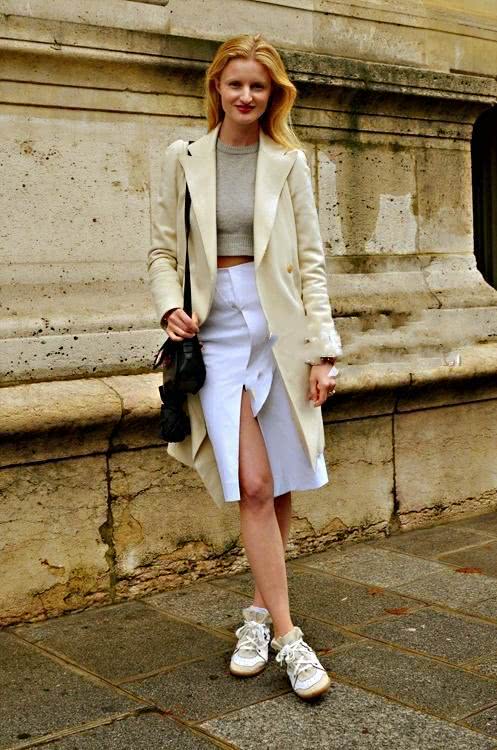 收起你的卫衣！今年秋冬流行这4件“上衣”，单穿内搭都好看