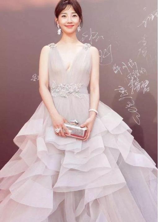 白百何首次谈起失败婚姻,现在依然很颓废,身材胖成一个球