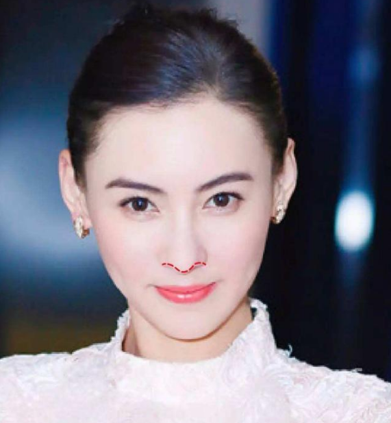 女人鼻子若有3个特点，是异性最爱的“标准鼻”，天生的美人胚子