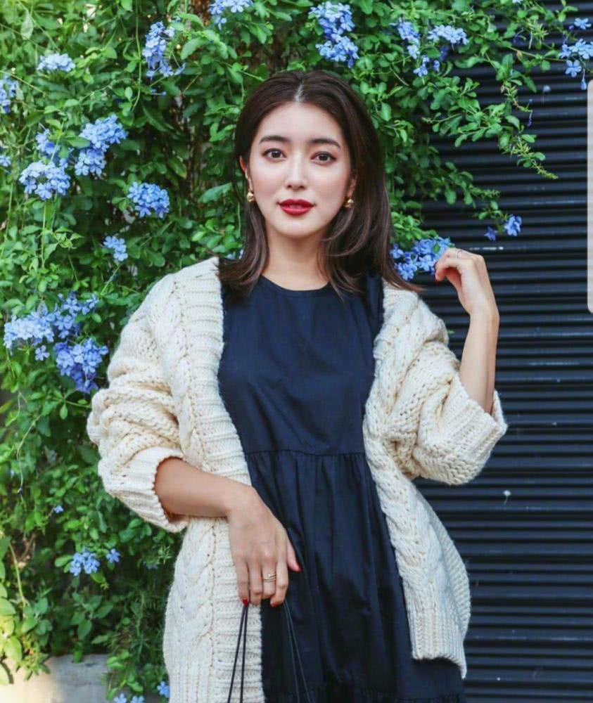 为什么有些小个子女生看着却很高挑?显高的日穿搭,你穿你也高挑