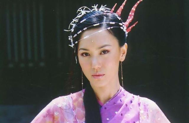 公认的新加坡四美,曾经的白牡丹何仙姑小龙女,谁的美更胜一筹?