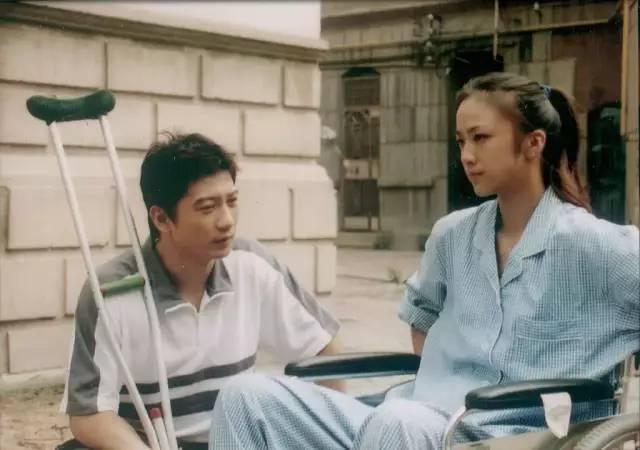 汤唯前男友42岁再爆火,年轻照片被扒出,网友直呼如今胖若两人