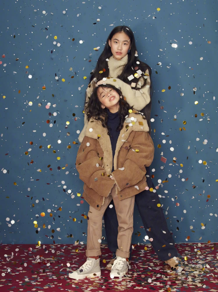 小S女儿们轮番拍大片！老二淑女老三雀斑妆惊艳，天生的高级脸