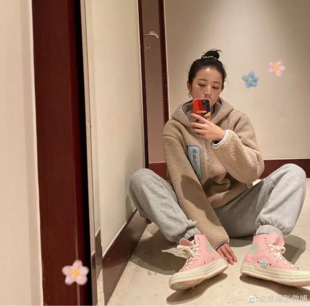 网红脸看多了会腻，“透明感女生”才是真气质！