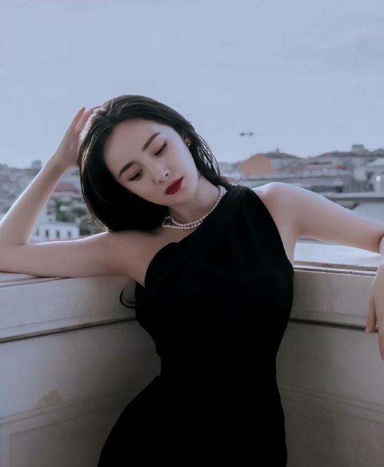 杨幂为不耽误刘恺威,想方设法离开,如今还是发生了,网友:心疼