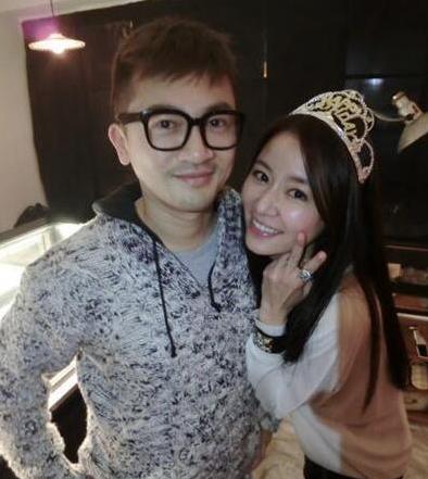 苏有朋终于公布结婚?女方实力不输林心如,网友:难怪隐婚不公开