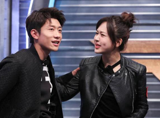 杨紫向张一山借钱:借两个亿,看到张一山的反应后,网友:太真实