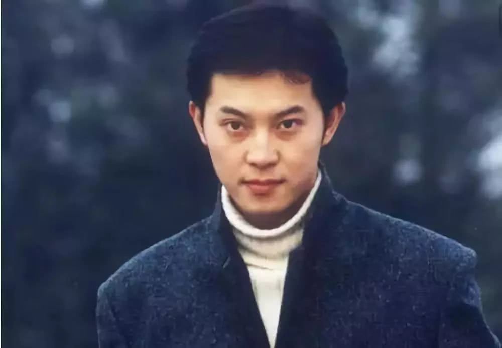 20位男星的18岁,黄磊貌若潘安却落榜,徐峥读上戏时头发还在