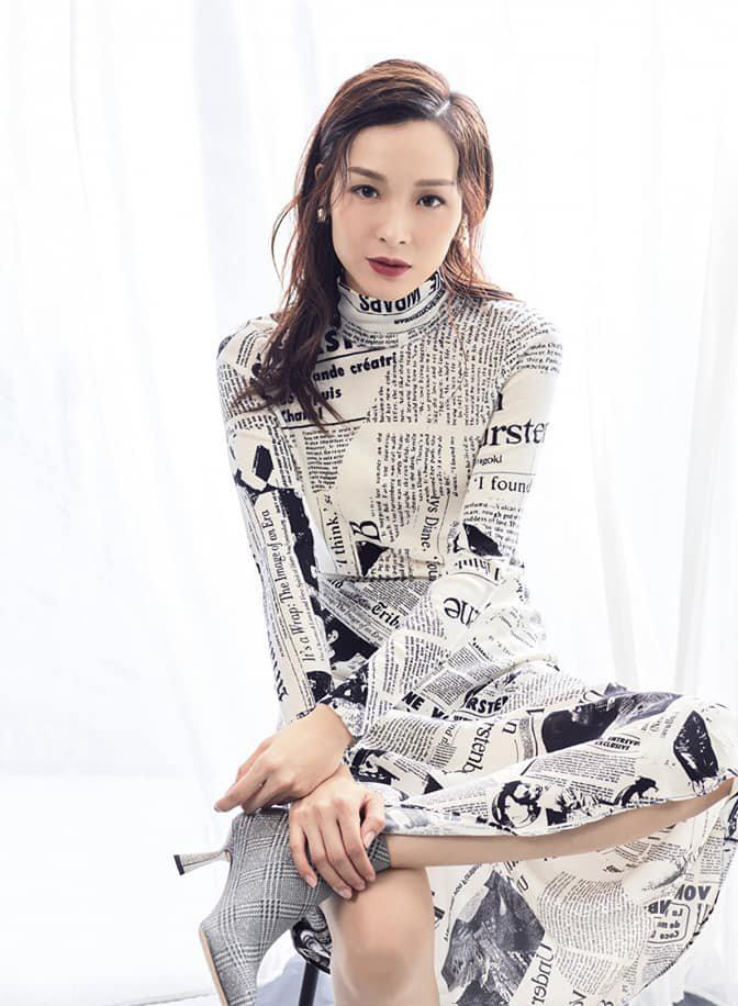 同样遭抵制,李佳芯两剧大剧被换角,工作量为零,可他却热度不减