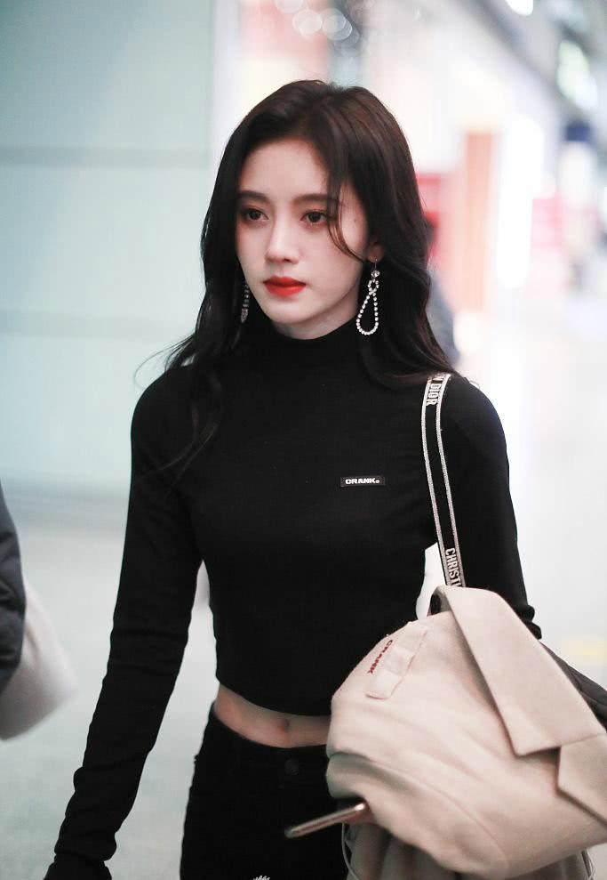 “4000年美女”鞠婧祎，原来美在这里