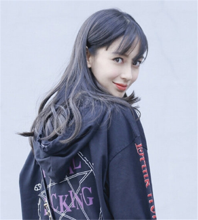 今年流行这4种发色,时髦减龄还显白