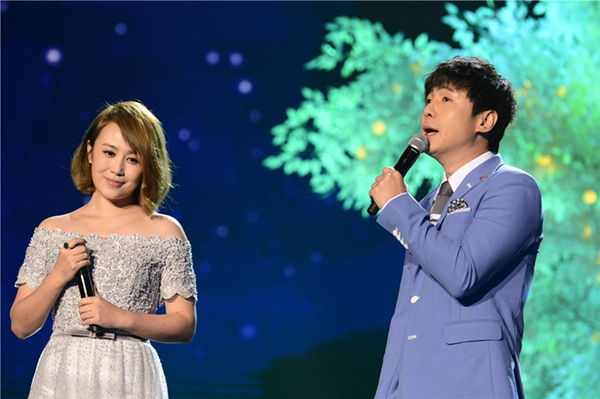 马丽官宣怀孕，和老公结婚两年半甜蜜爱情让人羡慕