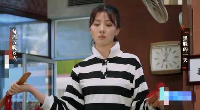 还记得用140桶矿泉水拍戏的那个女星吗?今成为于正御用女主角