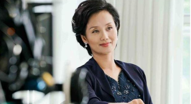 “儿子”是一线明星，女儿是奥运冠军，51岁的她才是人生赢家！