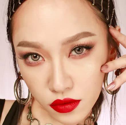 年会大战一触即发，怎样才能艳压群芳！