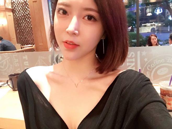 王思聪曾关注过的女人 相差17岁姐弟恋修成正果