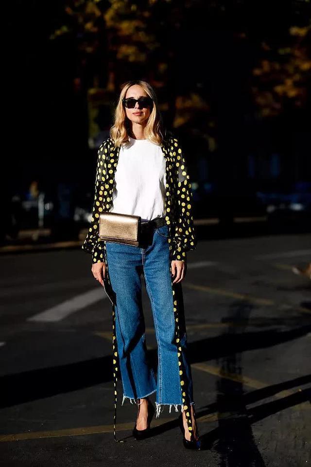 欧美街拍:腿粗的女人试试这3种“吃肉裤”,显瘦还时髦