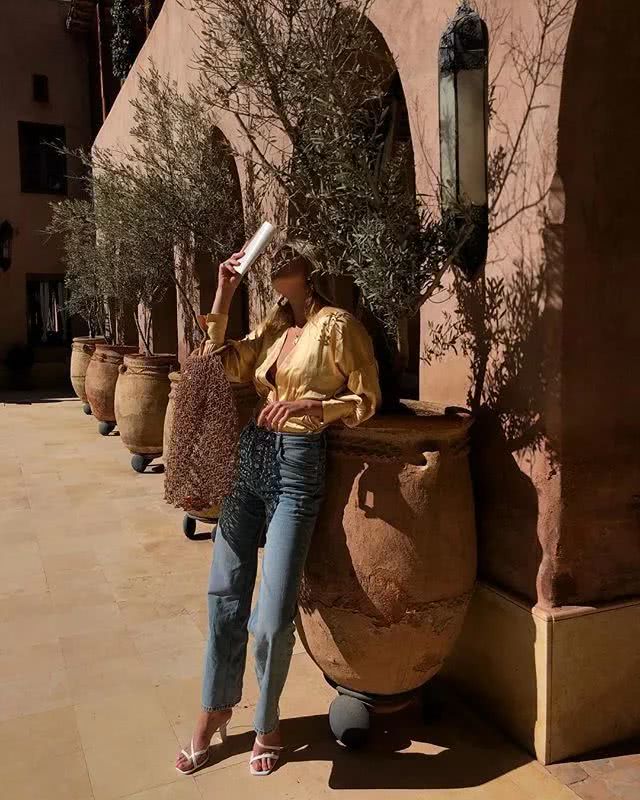 极简混搭风，时尚博主示范最适合上班族的穿衣范本