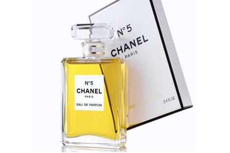 香奈儿香水5号、22号,造就经典的数字系列