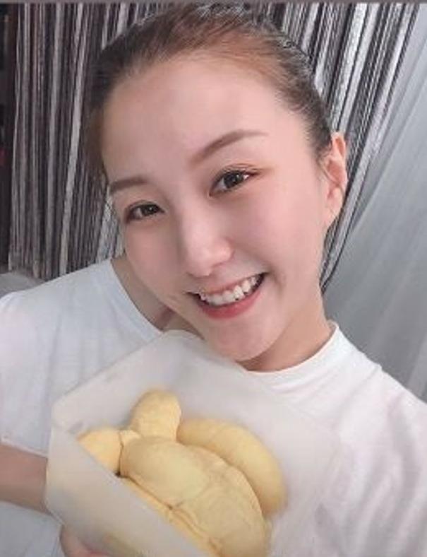 港媒曝黄宗泽脚踏两只船！正宫到港大方庆生，“逼”走小三？