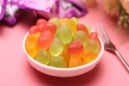 减肥最好的方法 女性拒绝这三类食物就能减出小蛮腰