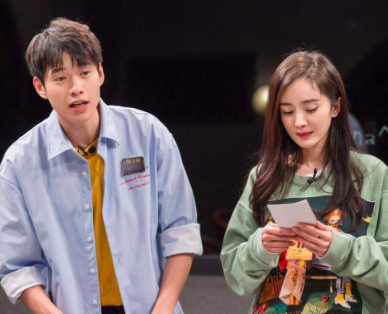 恋情被曝后，杨幂魏大勋微博登录次数曝光，一个淡定一个慌张？