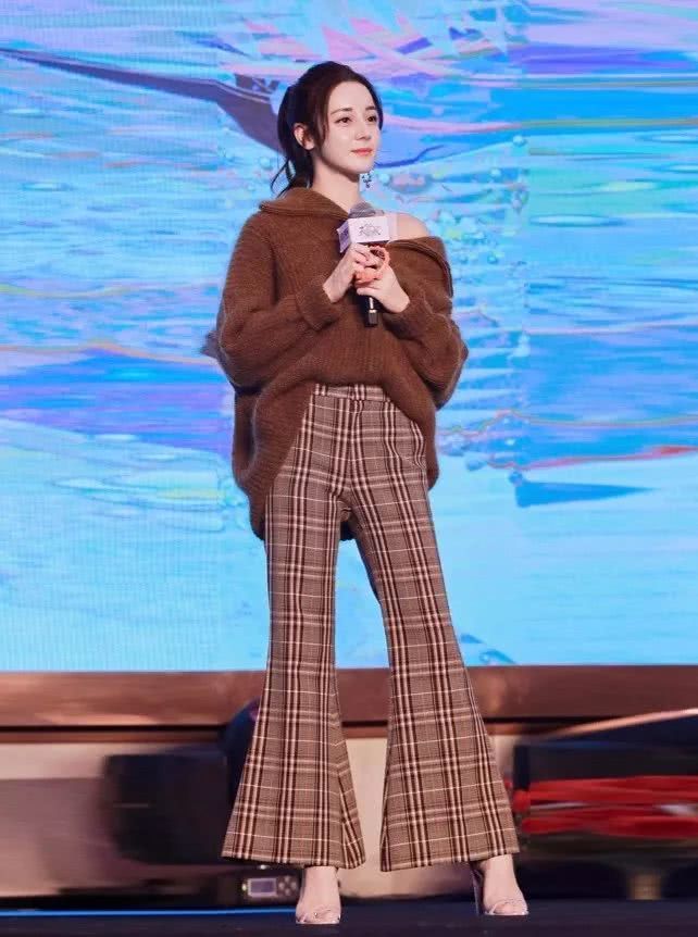 秋冬穿什么颜色的衣服最显白?你知道吗?