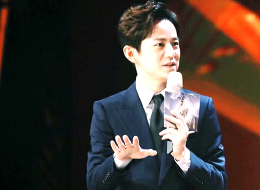 44岁何炅打破吉尼斯纪录,其他国家没人敢挑战,网友:国人骄傲