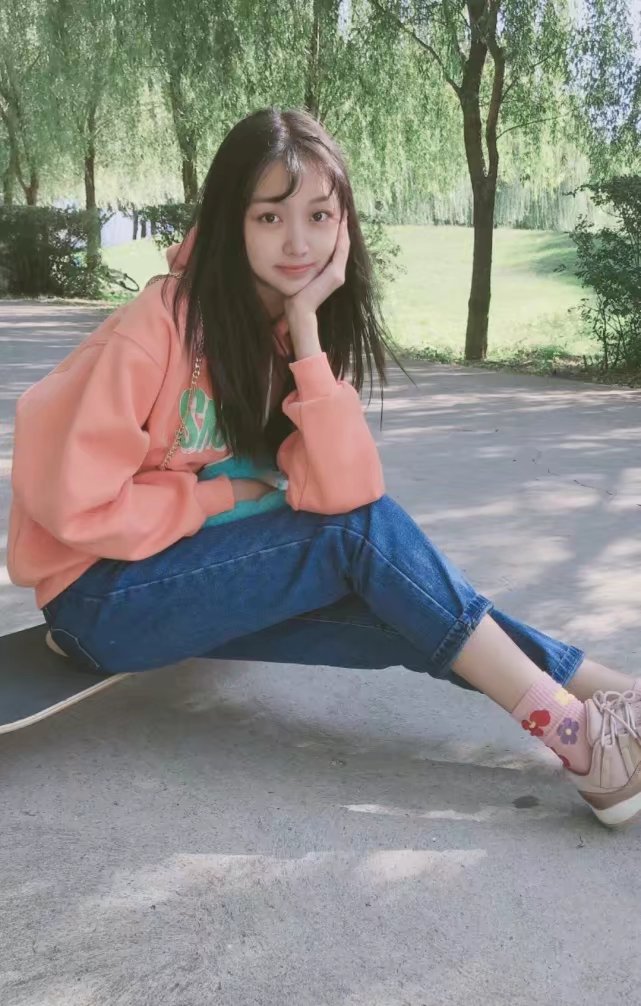 终于等到“小李慧珍”长大了，无滤镜下的素颜，跟热巴有得一拼！