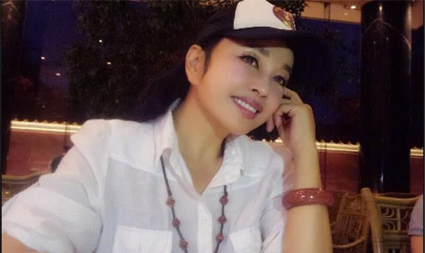 刘诗诗还火着, 刘涛还火着, 刘亦菲还火着, 只有姓刘的她不火了