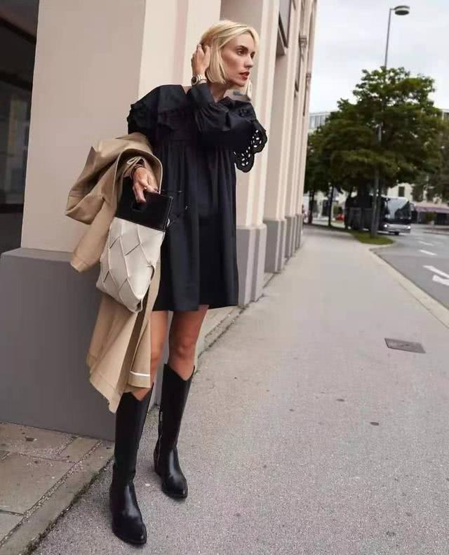 欧美街拍：今年冬天最“减龄高级”穿搭范本，错过还要等一年