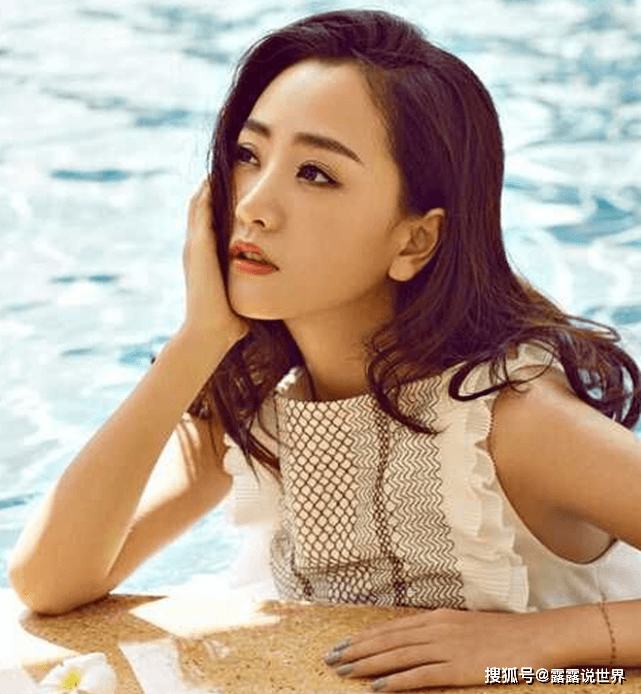 最不“敬业”的女星，颁奖从来不去，出道17年依然很自我！